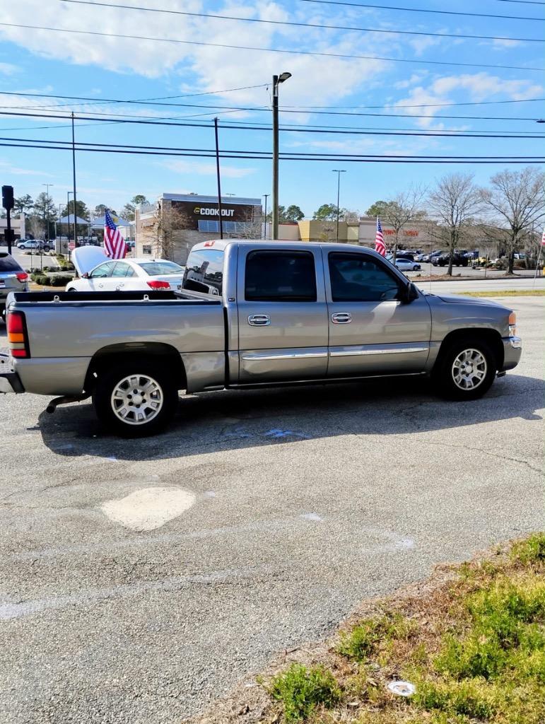 GMC Sierra photo 3